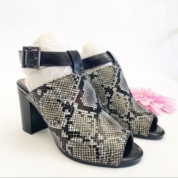 Vionic Leather Perk Kaia Stacked Heel Sandals: Natural Snake - Picture 1 of 16